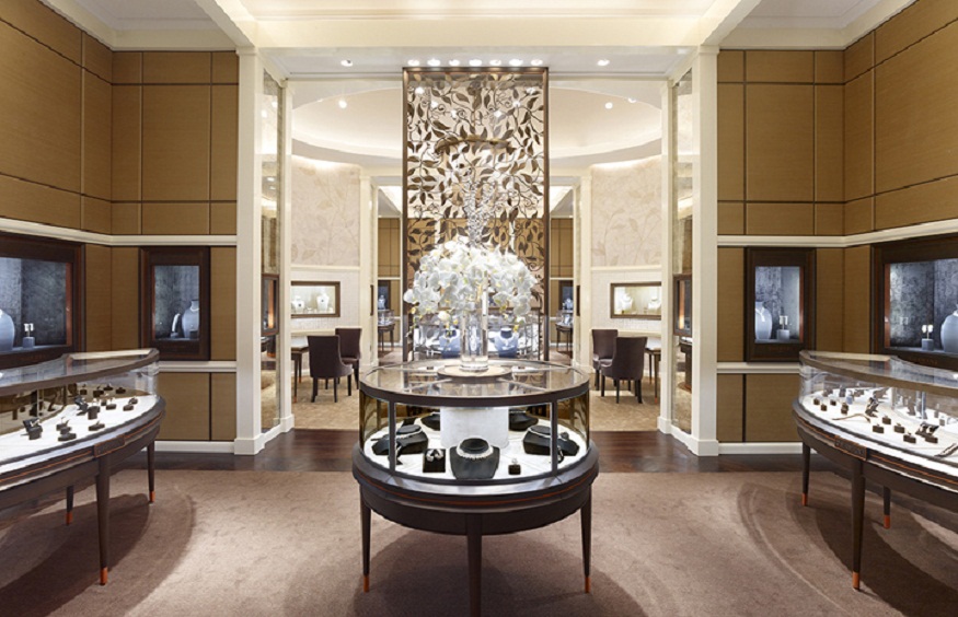 What to Look When Choosing a Jewellery Store in the UAE?